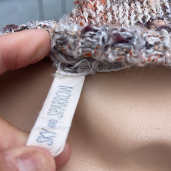 Sky and Sparrow Size L (see Measurements) Knit Sweater - Picture 3 of 6